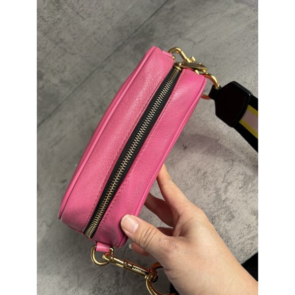 Marc Jacobs Flash Hot Pink Soft Leather Logo Embossed Camera Crossbody Bag - Picture 7 of 8